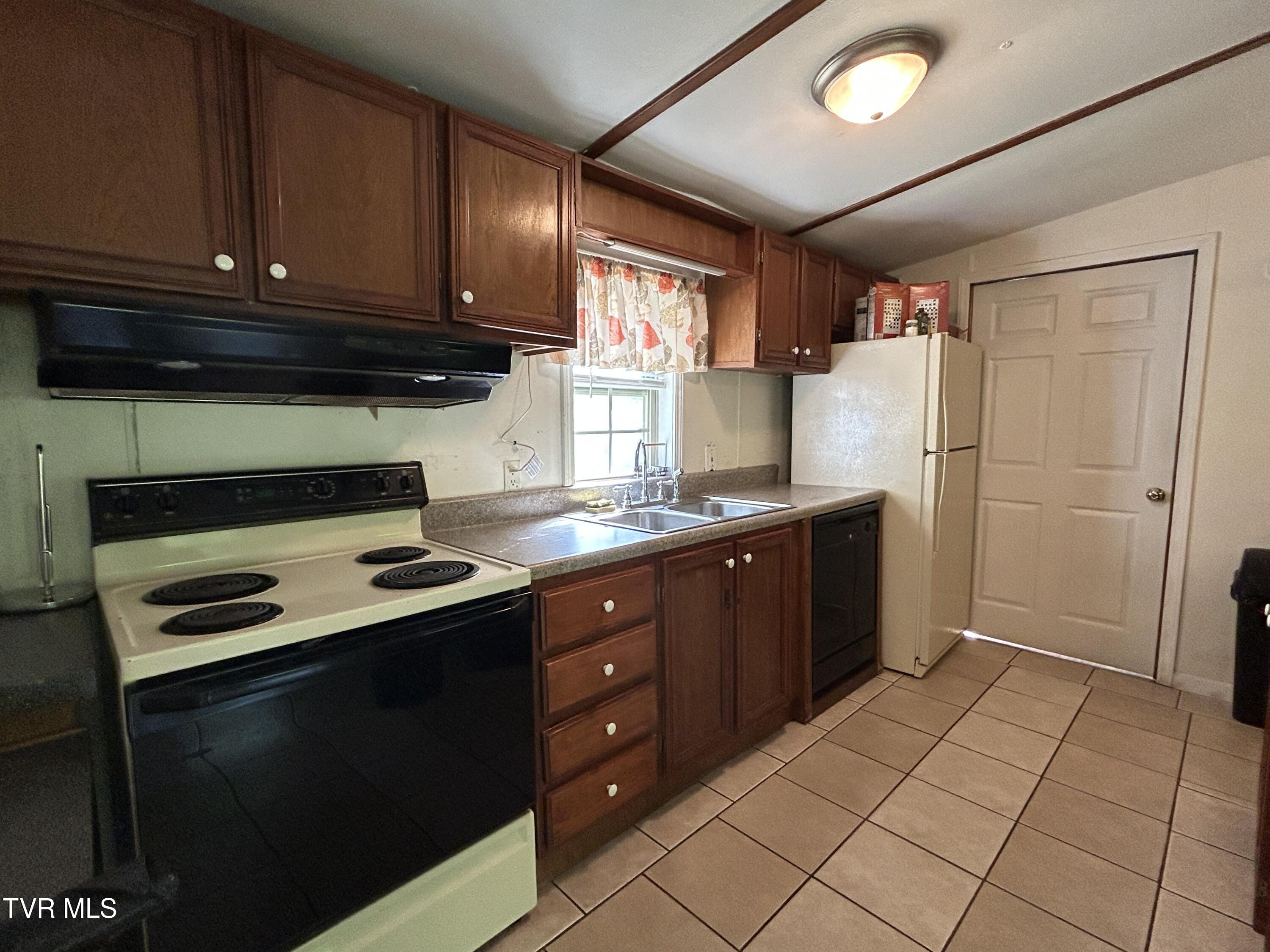 1284 Powder Branch Road, Johnson City, Tennessee image 11