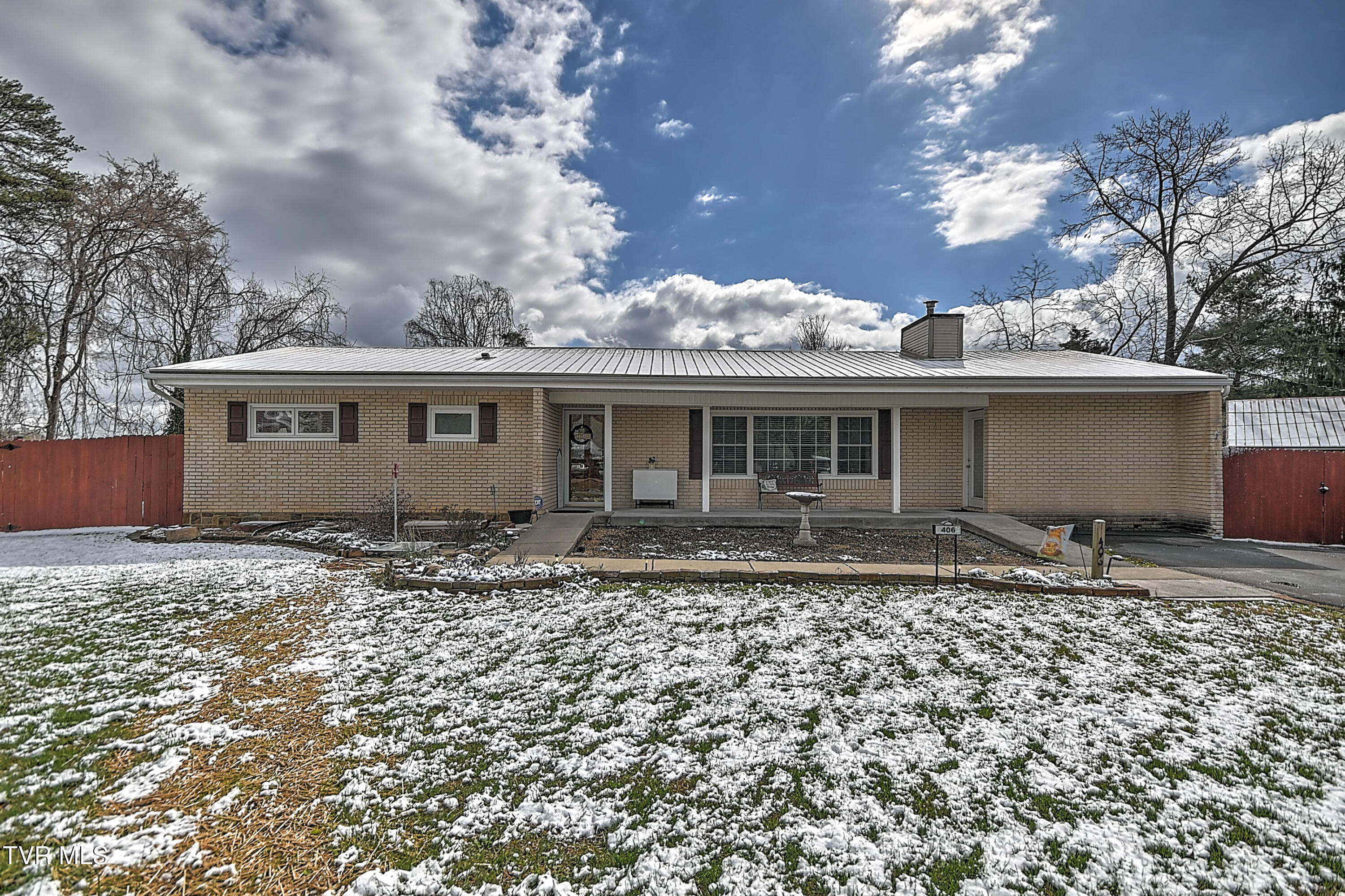 406 Circle Heights Drive