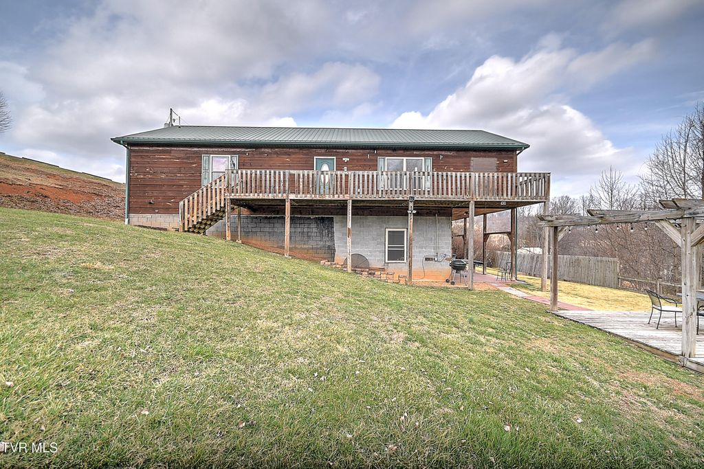 Photo of 17516 Donegal Drive, Abingdon, VA 24210 (MLS # 9991923)