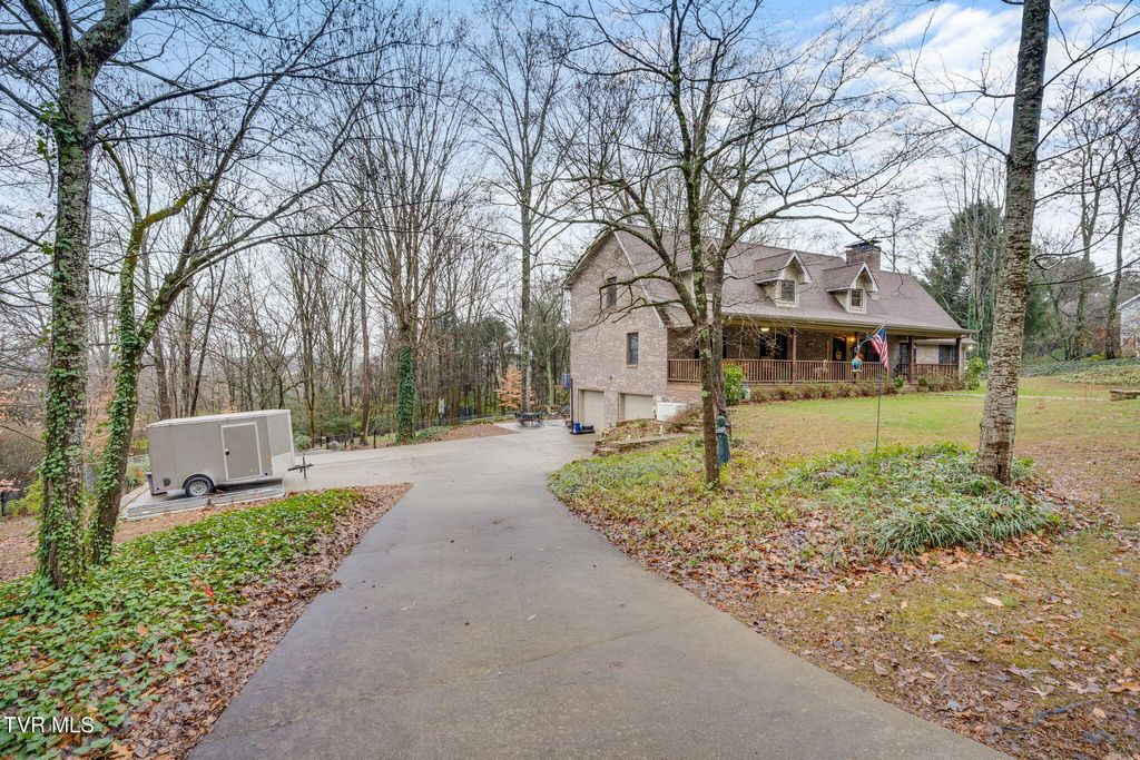 Photo of 1934 Old Walnut Lane, Jefferson City, TN 37760 (MLS # 9989066)
