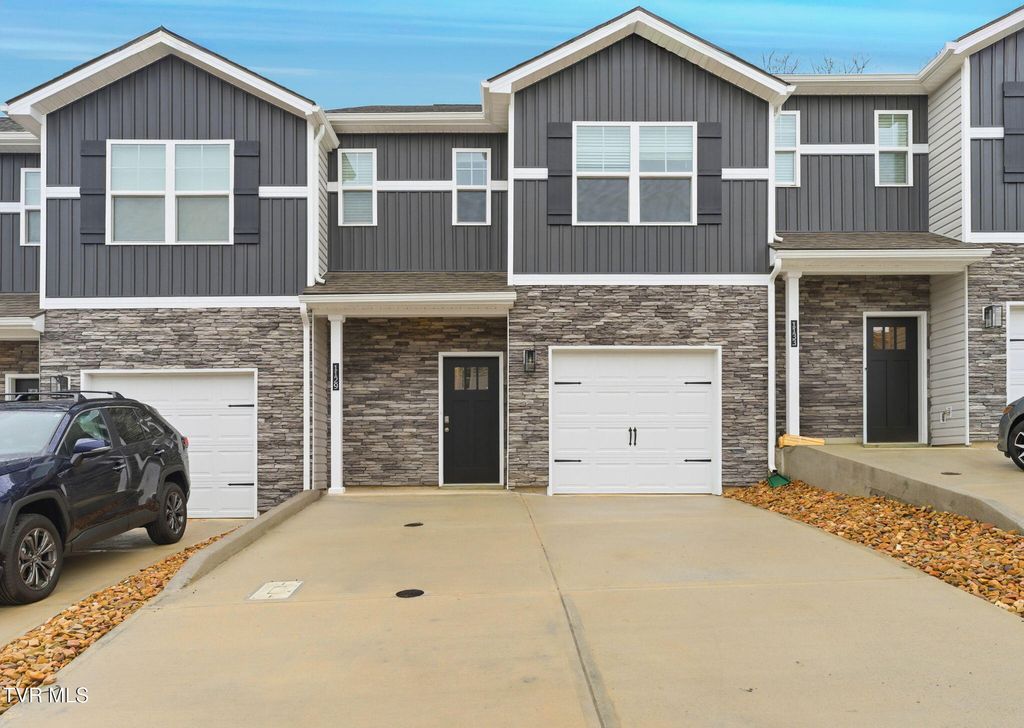 Photo of 1129 Wenna Way, Kingsport, TN 37664 (MLS # 9982219)