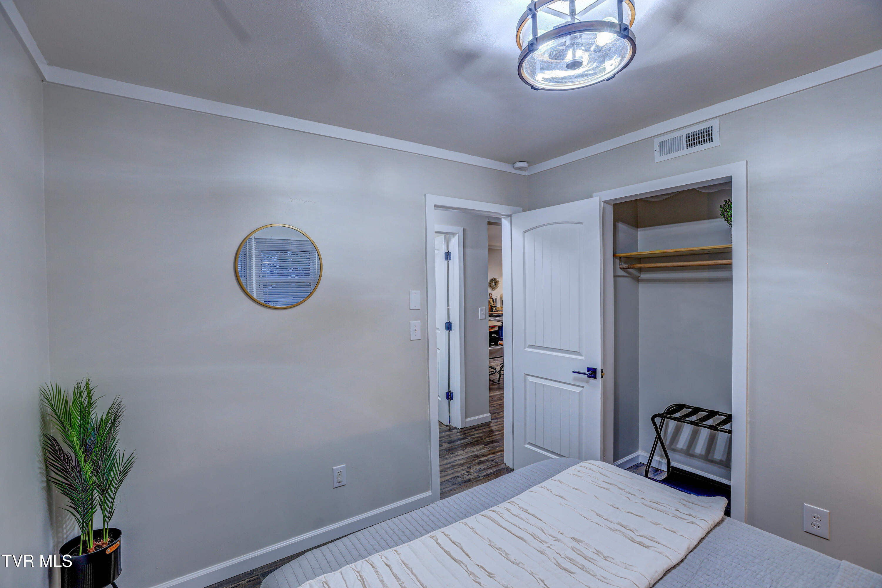 2133 Veda Drive, Bristol, Virginia image 26