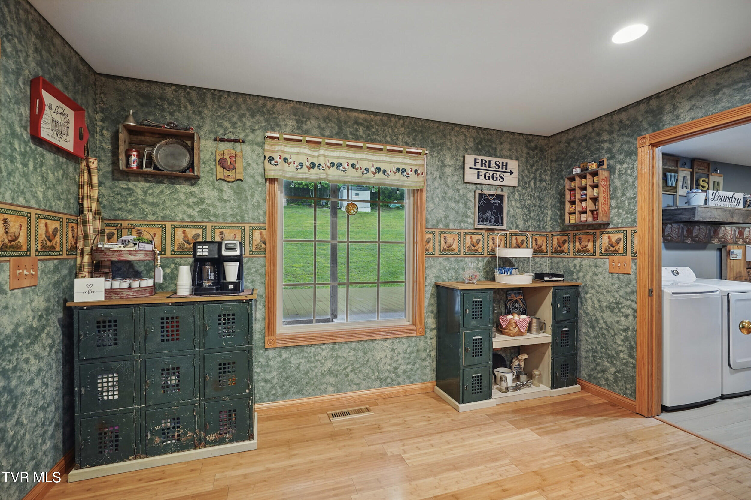 1124 Elizabethton Highway, Bluff City, Tennessee image 15