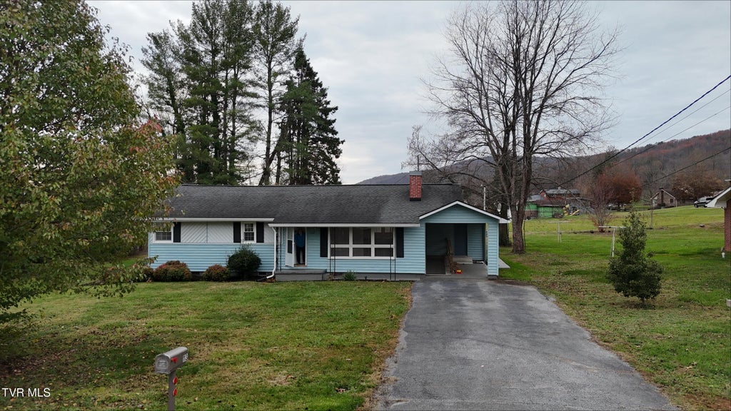 Photo of 113 Briggs Street, Unicoi, TN 37692 (MLS # 10001832)