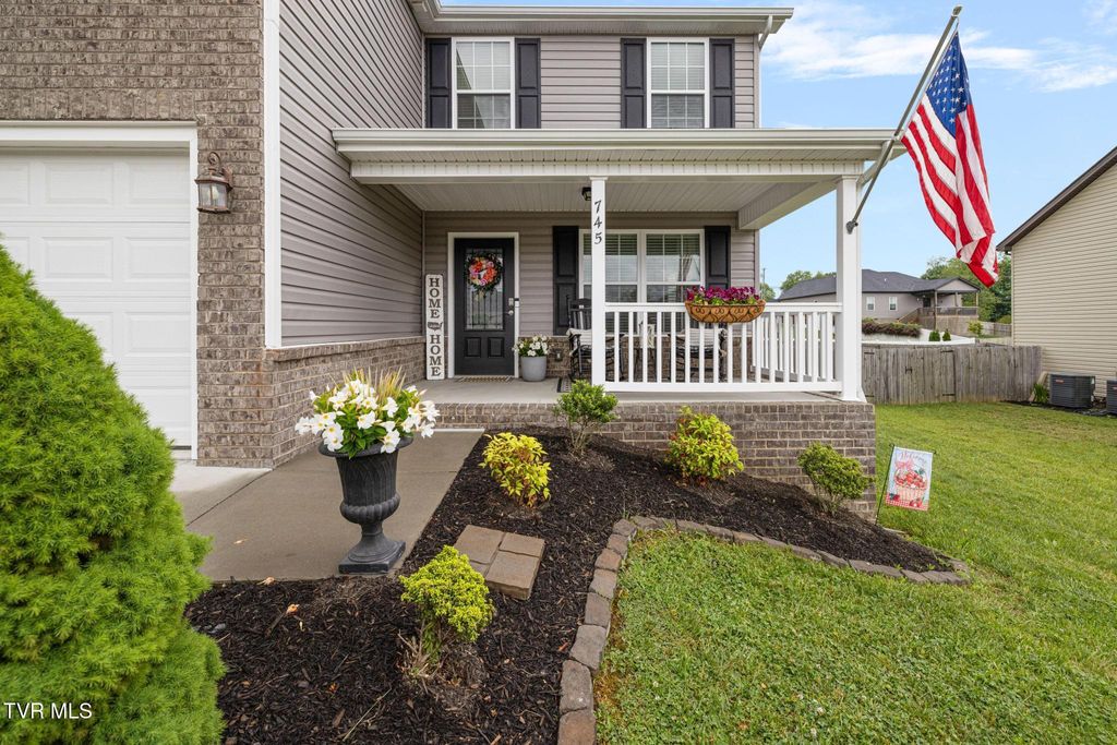 Photo of 745 Ashley Meadows, Jonesborough, TN 37659 (MLS # 9995115)