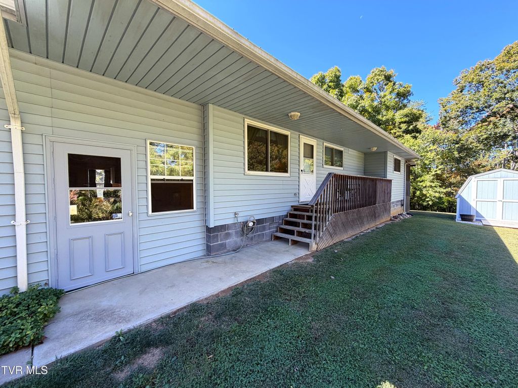Photo of 204 Omega Road, Newport, TN 37821 (MLS # 9987078)