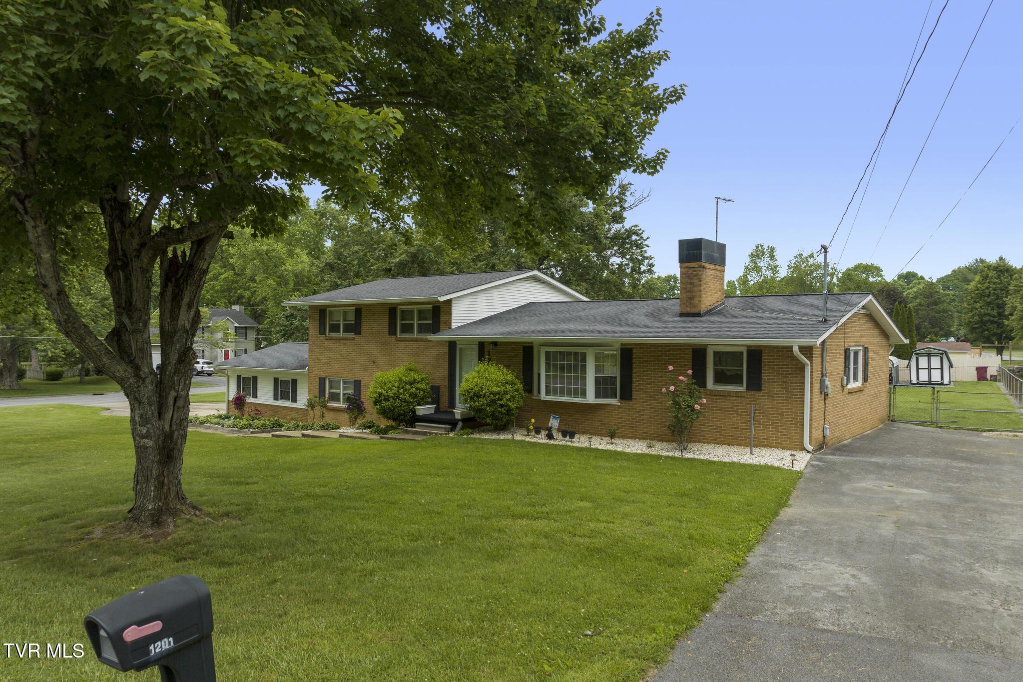 1201 Beechwood Drive, Johnson City, Tennessee image 6