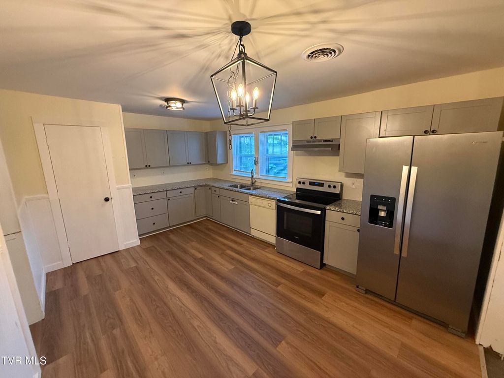 Photo of 127 Madison Street, Erwin, TN 37650 (MLS # 9987084)