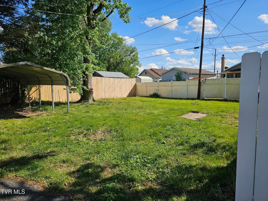 Photo of 2382 Hiwassee Circle #2382, Kingsport, TN 37664 (MLS # 9995228)