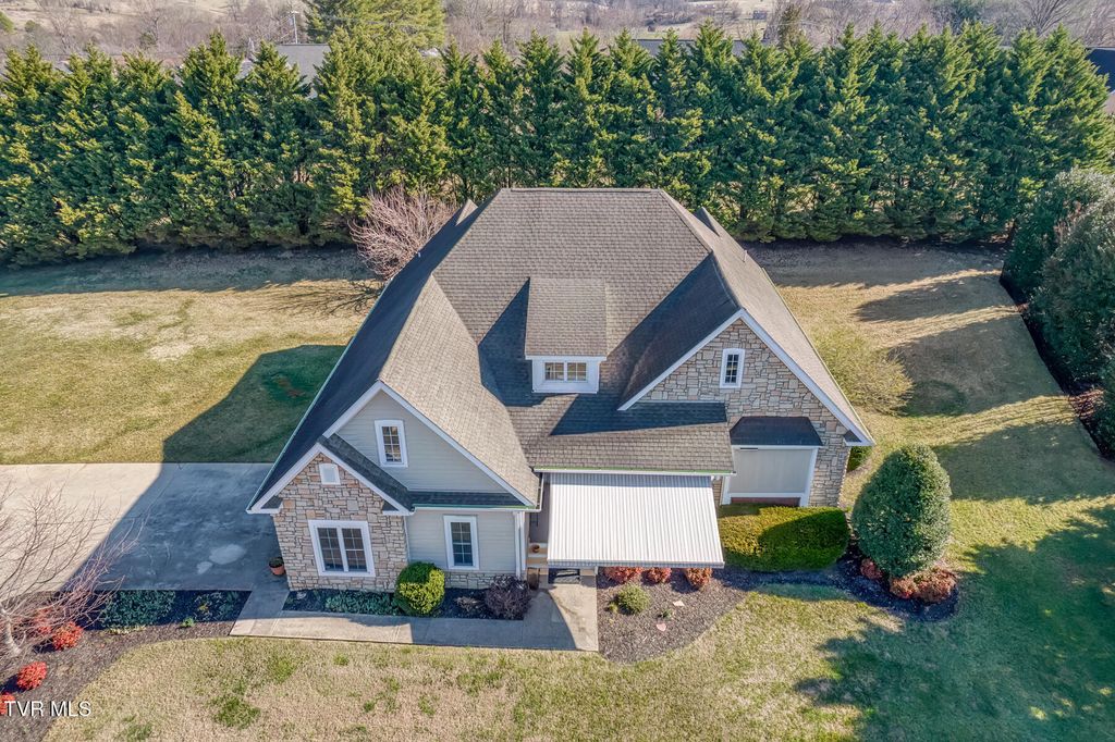 Photo of 204 James Court, Piney Flats, TN 37686 (MLS # 9991741)