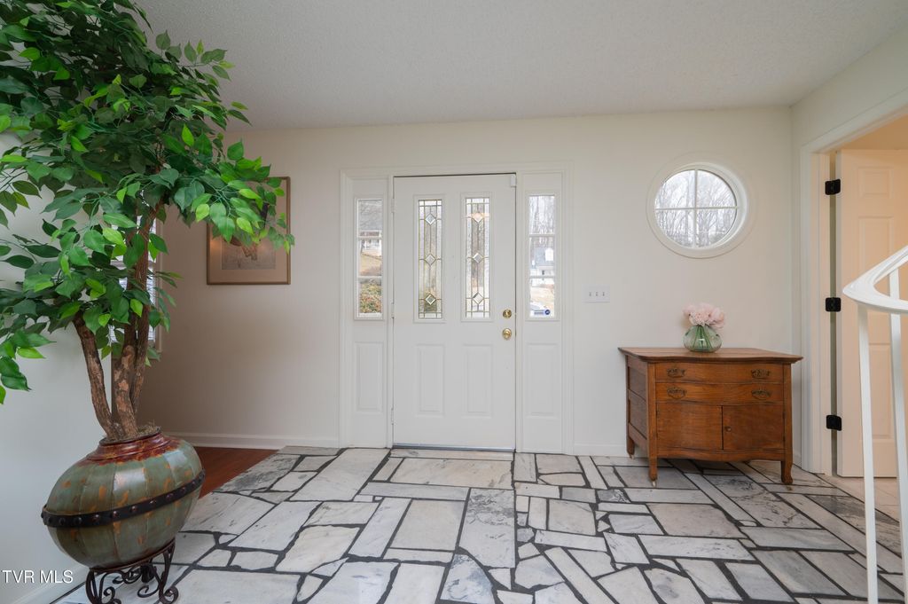 Photo of 744 Stuffle Street, Kingsport, TN 37660 (MLS # 9991327)