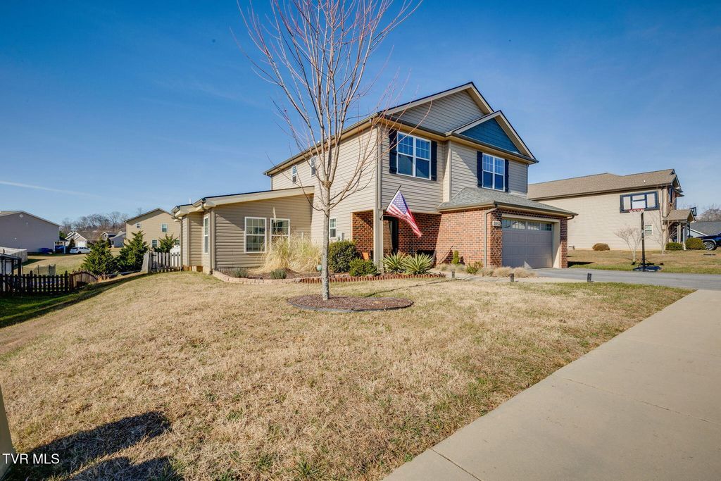 Photo of 2054 Meadow Creek Lane, Jonesborough, TN 37659 (MLS # 9990047)