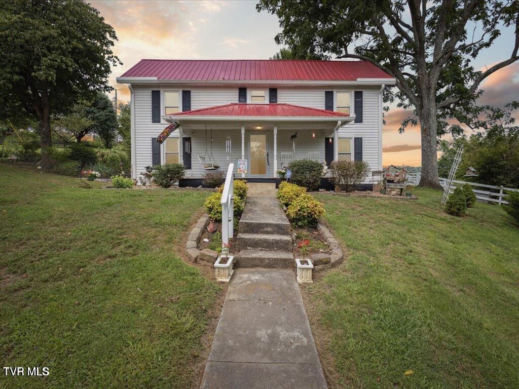 Photo of 1005 Old Snapps Ferry Road, Chuckey, TN 37641 (MLS # 9992312)