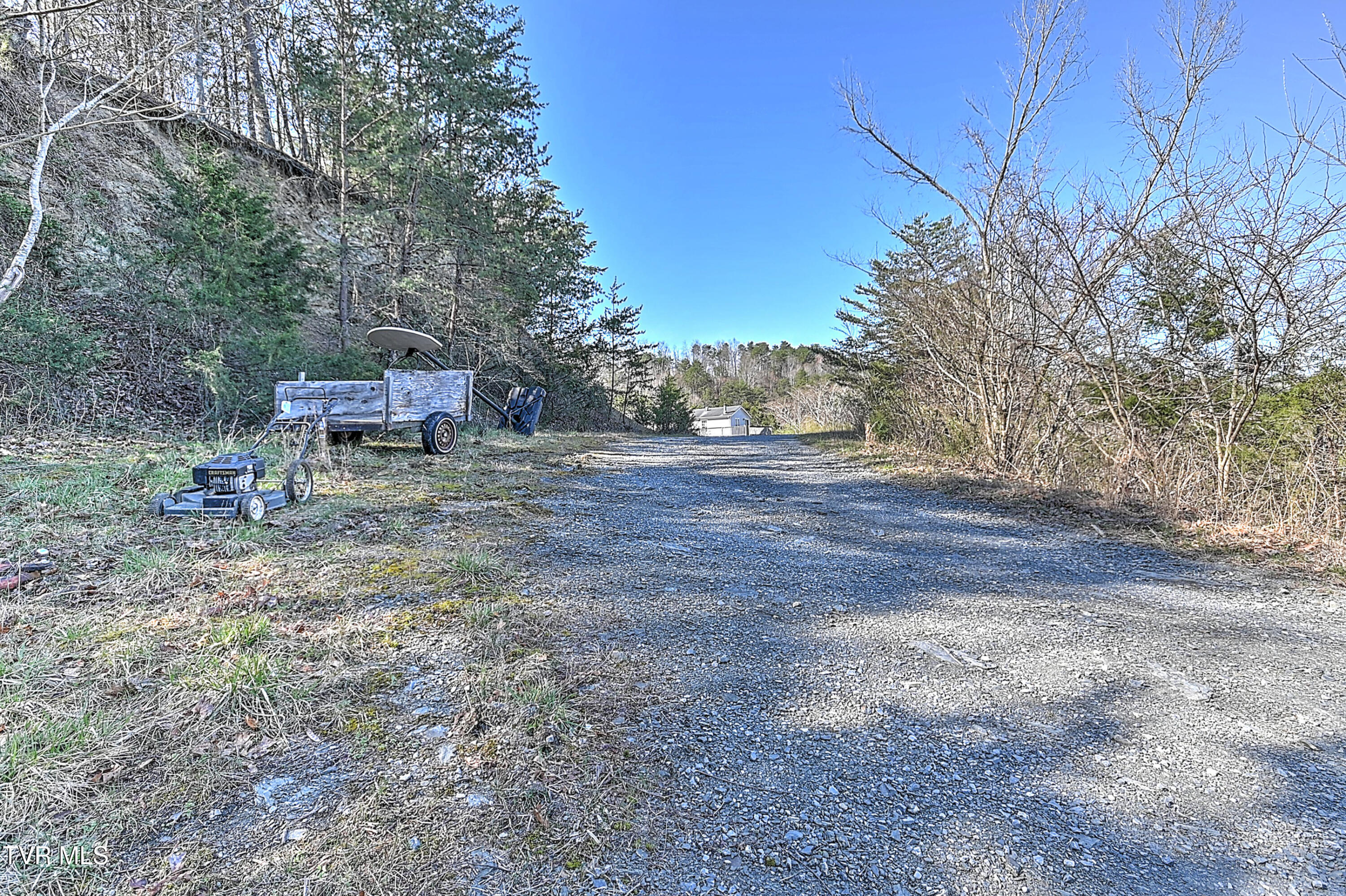 1391-1397 Highway 19e, Bluff City, Tennessee image 29