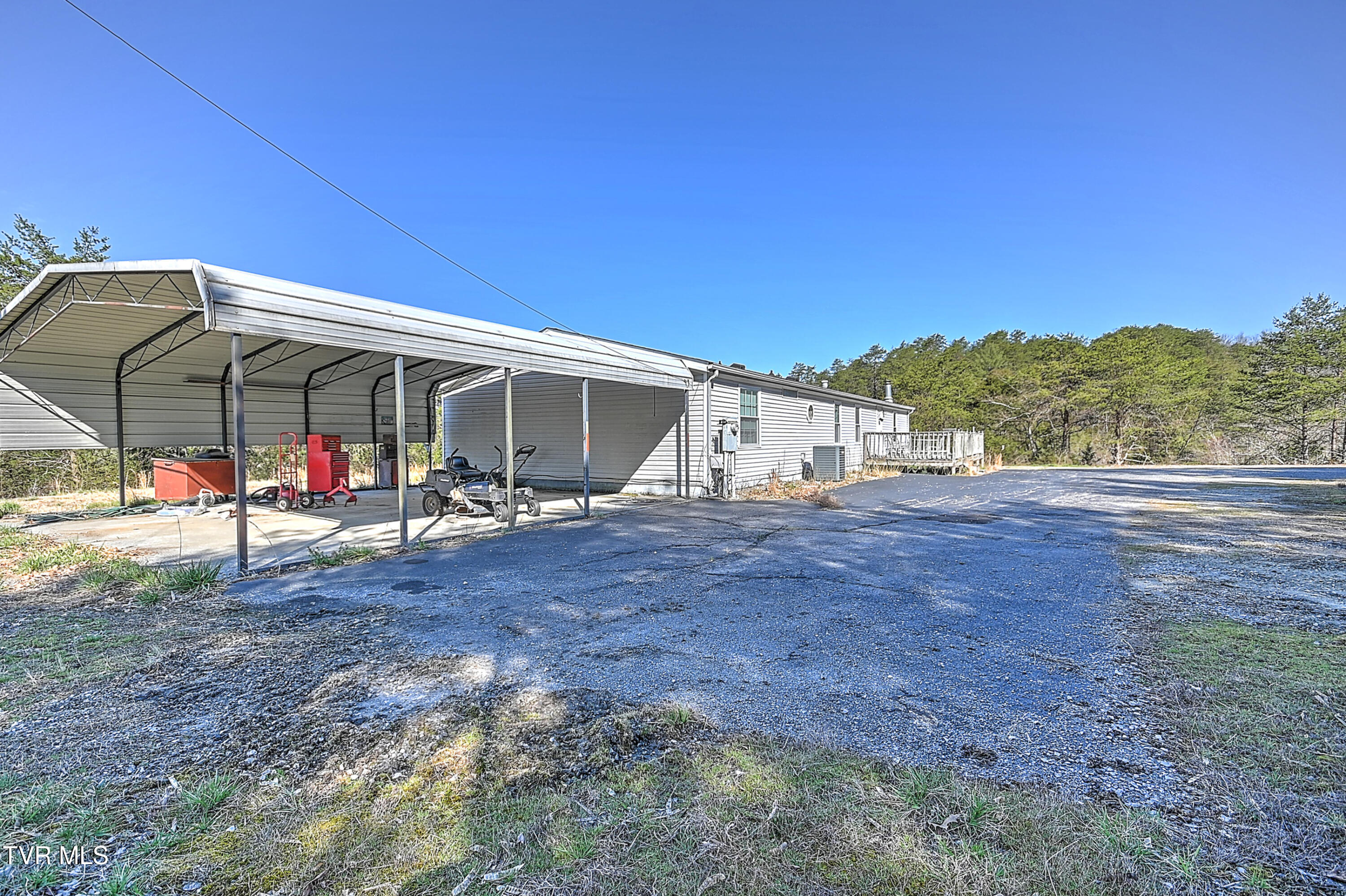 1391-1397 Highway 19e, Bluff City, Tennessee image 19