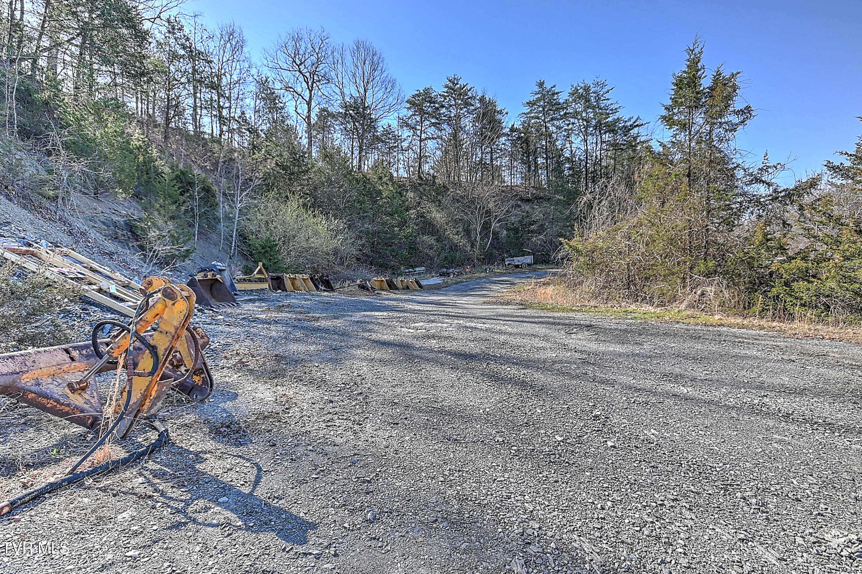 1391-1397 Highway 19e, Bluff City, Tennessee image 27