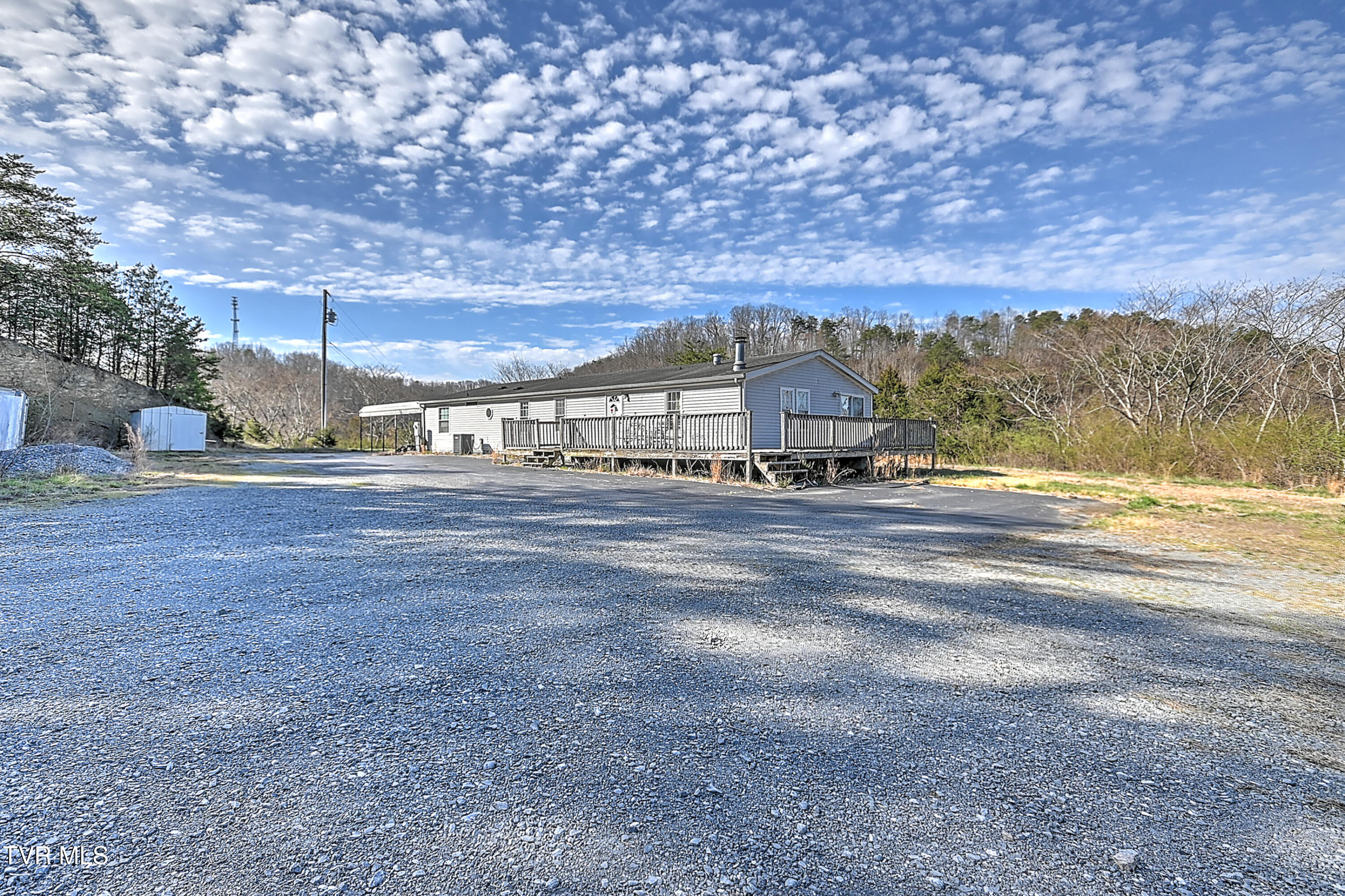 1391-1397 Highway 19e, Bluff City, Tennessee image 12