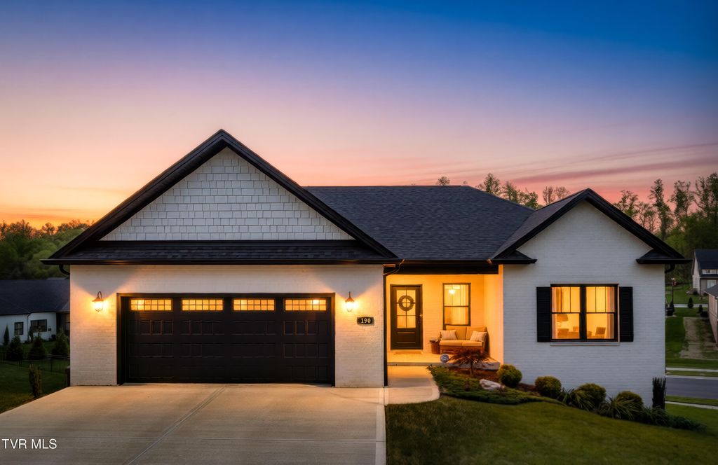 Photo of 190 Tanners Cove, Johnson City, TN 37615 (MLS # 9994016)