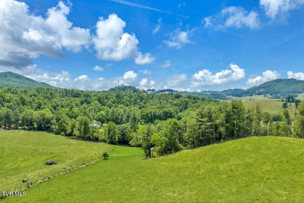 Photo of Tbd Locust Gap Road, Mountain City, TN 37683 (MLS # 9997683)