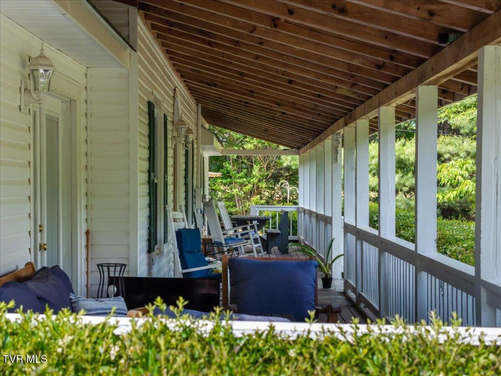 Photo of 1036 Rittertown Road, Hampton, TN 37658 (MLS # 9995815)