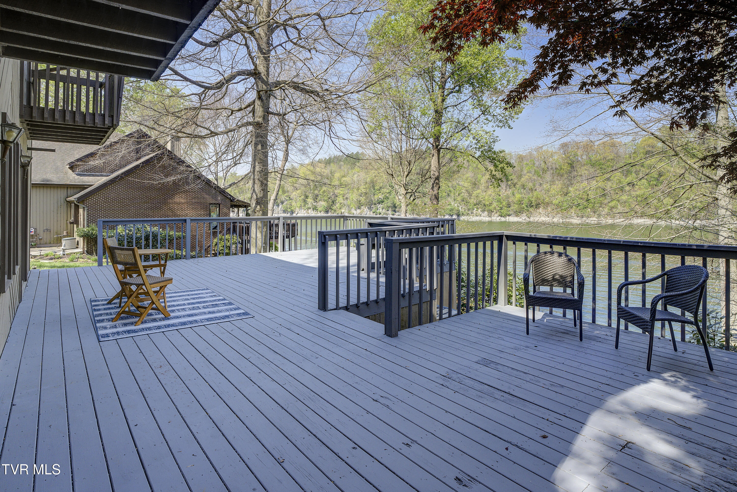 760 Lake Point Drive