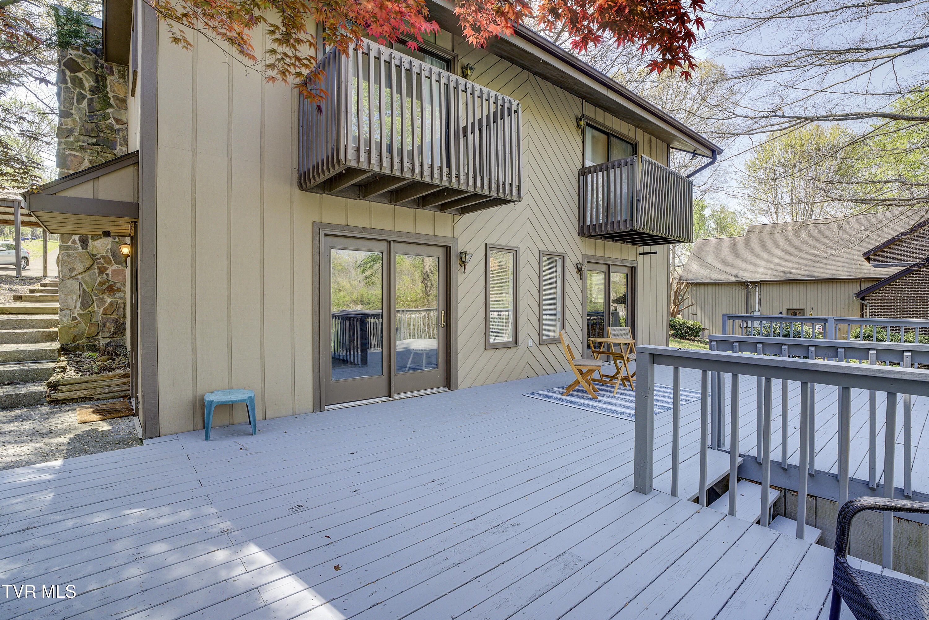 760 Lake Point Drive