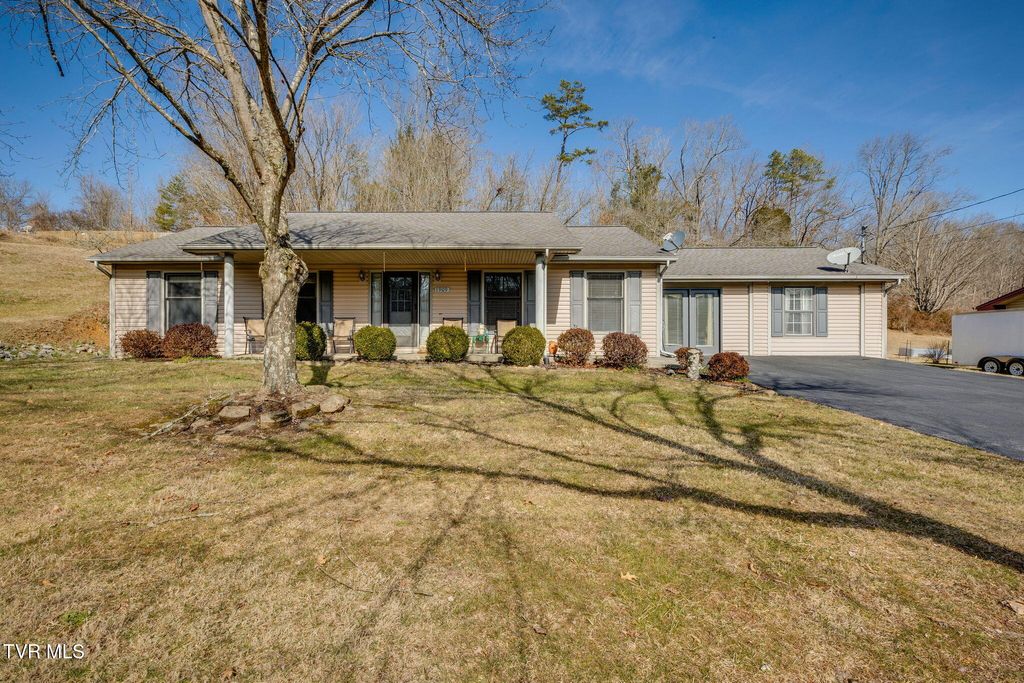 Photo of 1909 Diana Road, Kingsport, TN 37660 (MLS # 9991103)