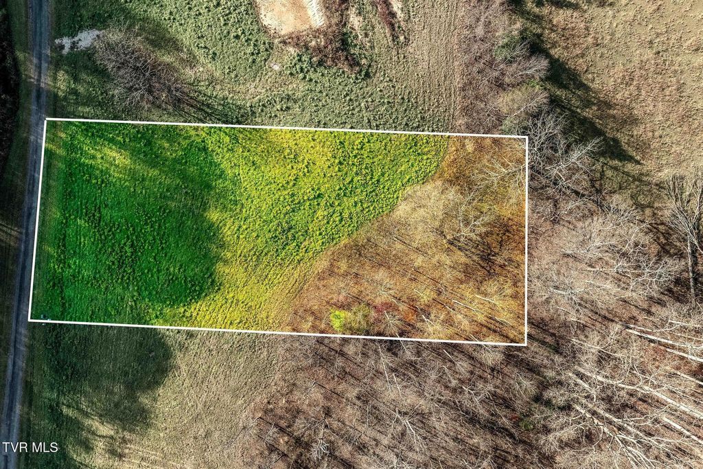 Photo of 18 Silver Oak Trail, Butler, TN 37640 (MLS # 9988380)