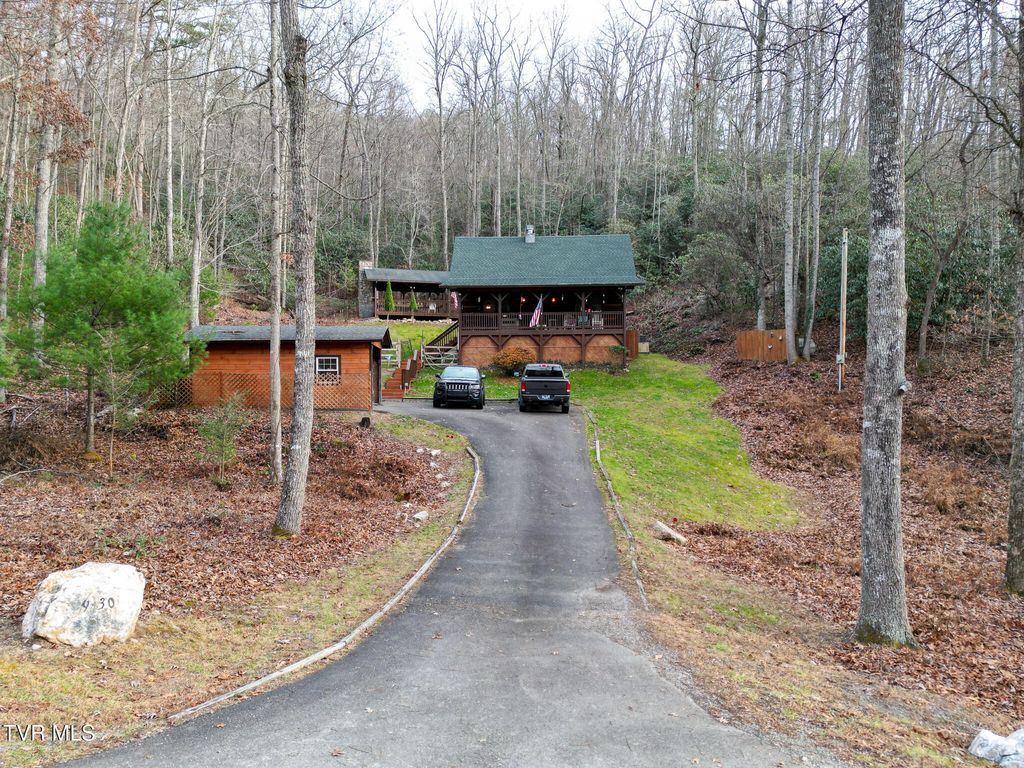 Photo of 930 Preserve Way, Mountain City, TN 37683 (MLS # 9988836)