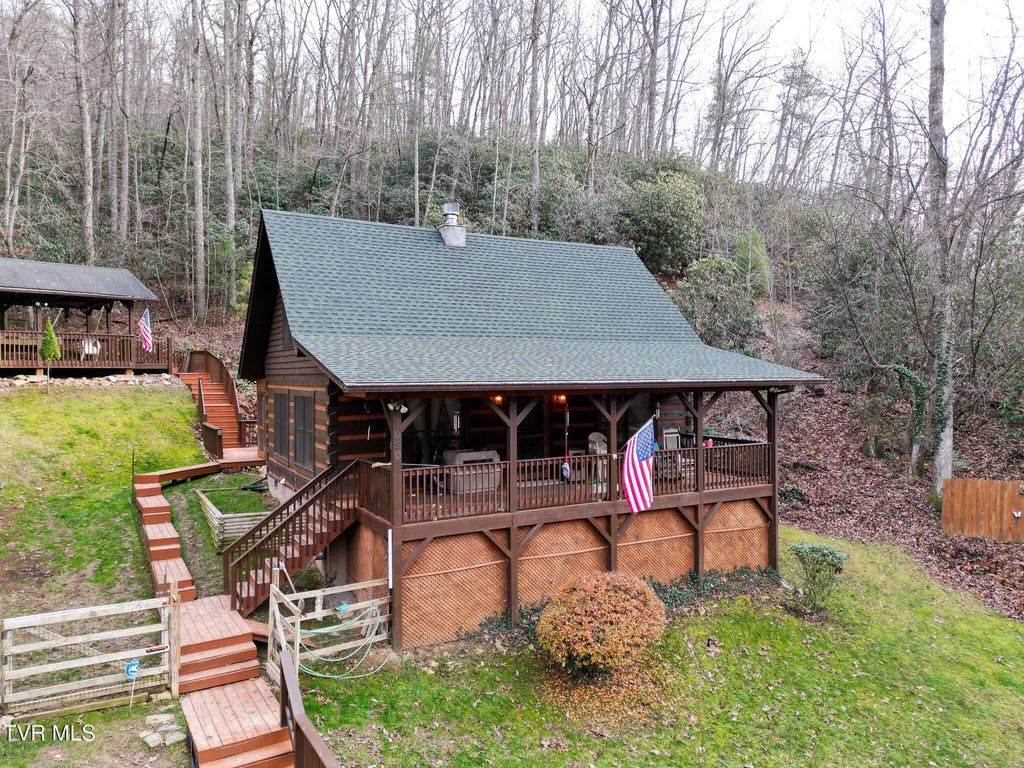 Photo of 930 Preserve Way, Mountain City, TN 37683 (MLS # 9988836)
