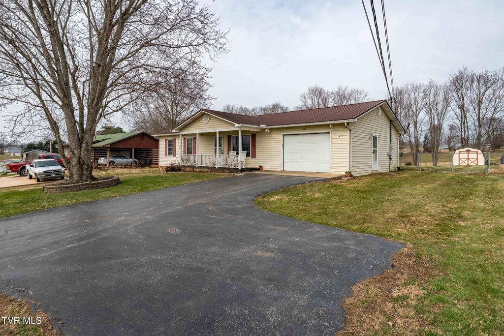 Photo of 605 Old Snapps Ferry Road, Chuckey, TN 37641 (MLS # 9991649)