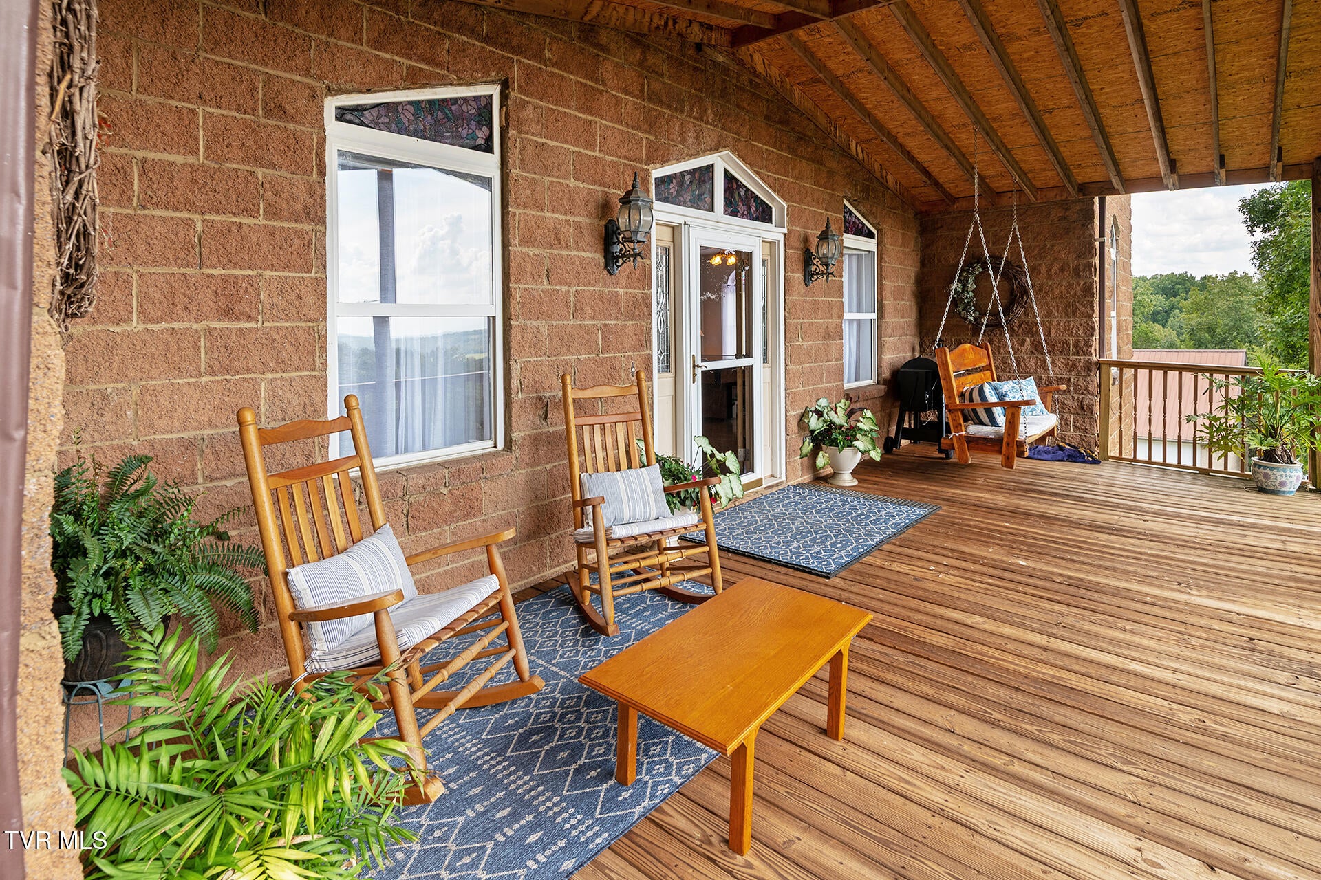1005 Jackson Hollow Road