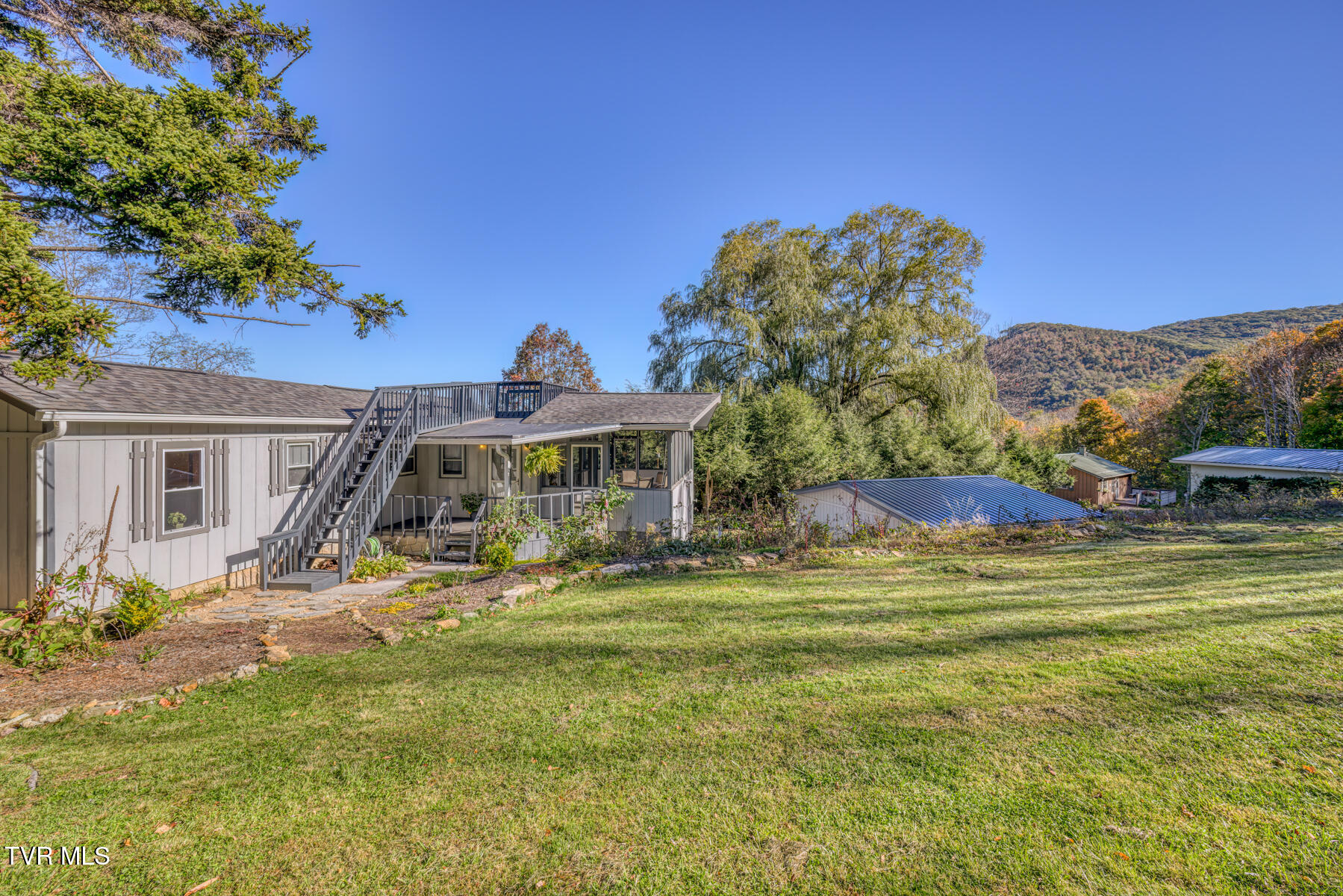 539 Burbank Road, Roan Mountain, Tennessee image 47