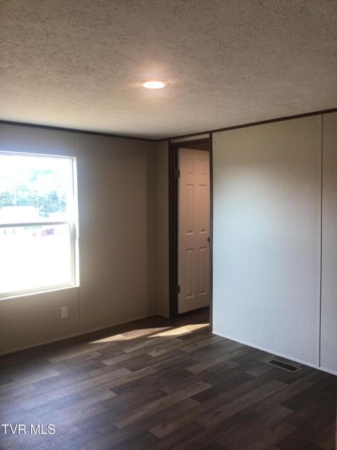 Tiny photo for 2794 Newport Highway, Greeneville, TN 37743 (MLS # 9982910)