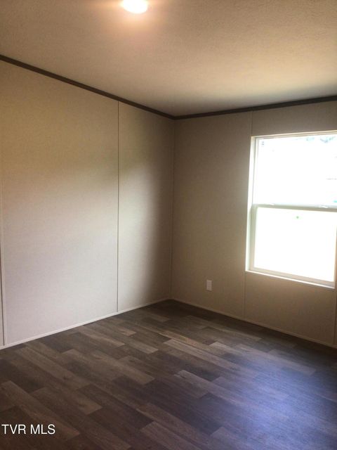 Tiny photo for 2794 Newport Highway, Greeneville, TN 37743 (MLS # 9982910)