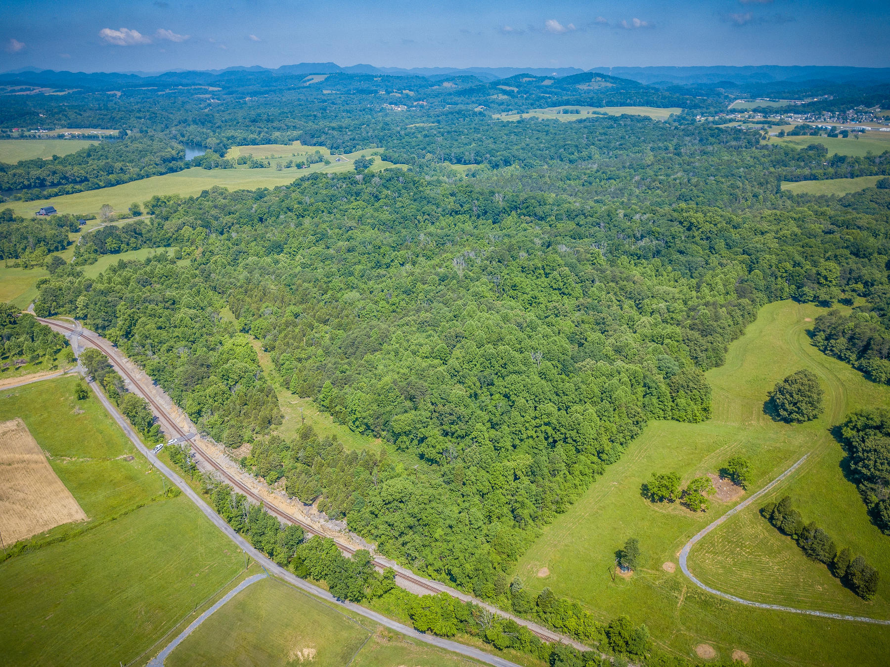 Williams Lane, Rogersville, Tennessee image 10
