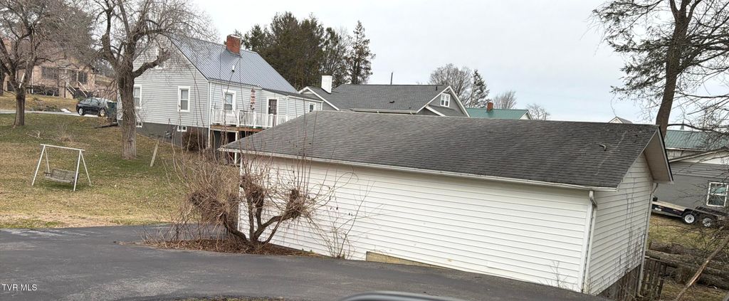 Photo of 345 Monroe Street, Bristol, VA 24201 (MLS # 9992790)