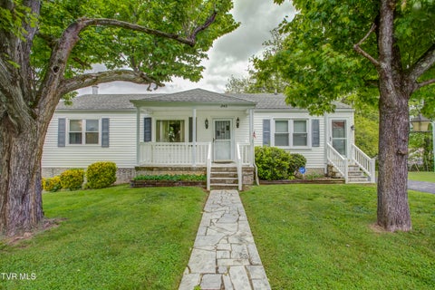 Homes For Sale - 345 Monroe Street<br/> Bristol, VA 24201