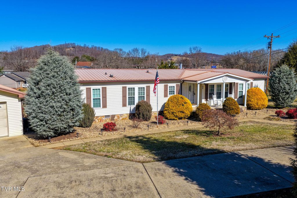Photo of 102 Thorps Chapel Road, Rogersville, TN 37857 (MLS # 9991218)
