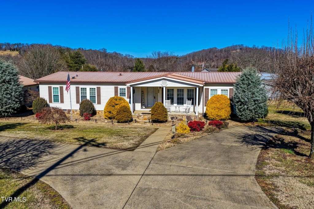 Photo of 102 Thorps Chapel Road, Rogersville, TN 37857 (MLS # 9991218)