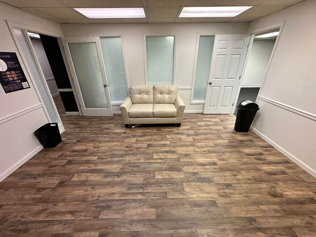 Photo of 223 East Center Street, Kingsport, TN 37660 (MLS # 9953554)