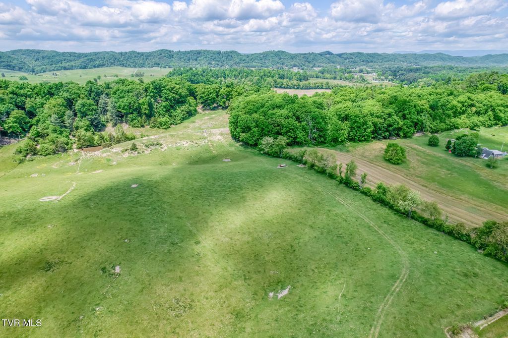 Photo of 705 Highway 44 #Lot 7, Bristol, TN 37620 (MLS # 9995388)