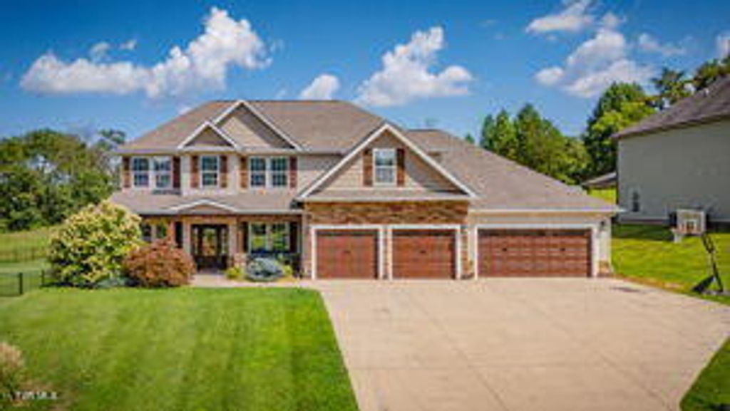 Photo of 3017 Calton Hill, Kingsport, TN 37664 (MLS # 9986943)