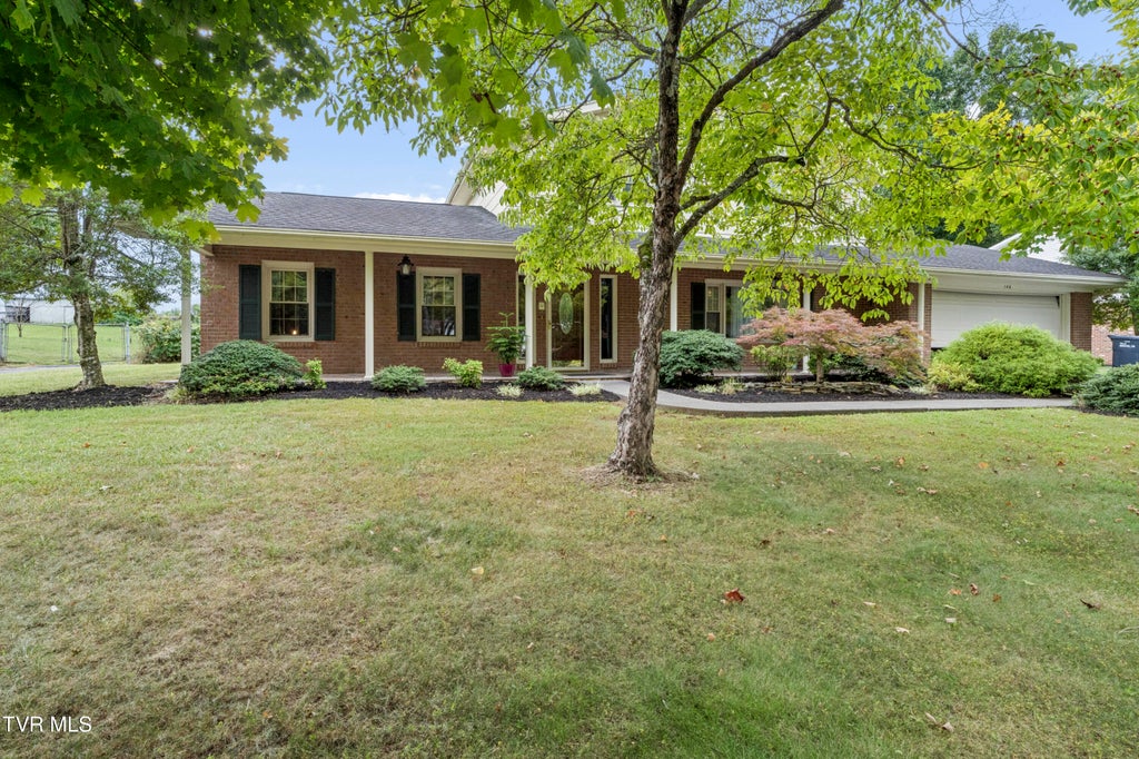 Photo of 146 Collingwood Drive, Bristol, TN 37620 (MLS # 10001137)
