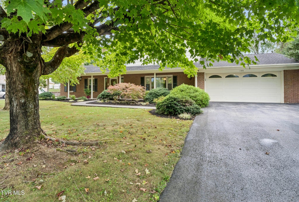 Photo of 146 Collingwood Drive, Bristol, TN 37620 (MLS # 10001137)