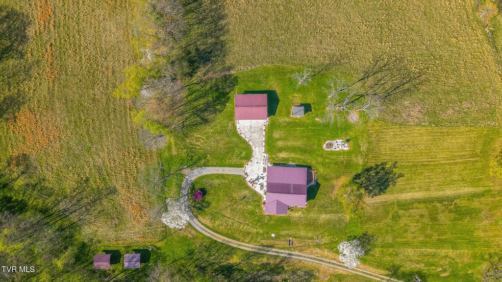 Photo of 316 Steel Run Drive, Jonesville, VA 24263 (MLS # 9993732)