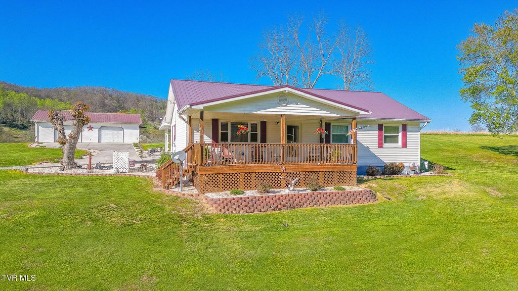 Photo of 316 Steel Run Drive, Jonesville, VA 24263 (MLS # 9993732)