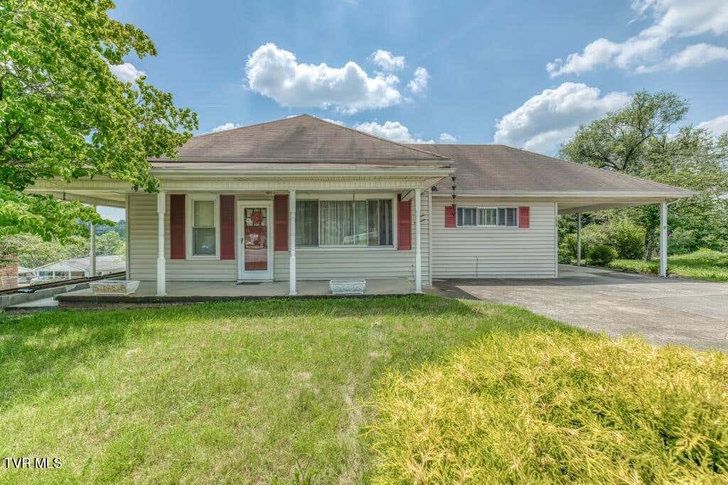 Photo of 1519 Bloomingdale Road, Kingsport, TN 37660 (MLS # 9998755)