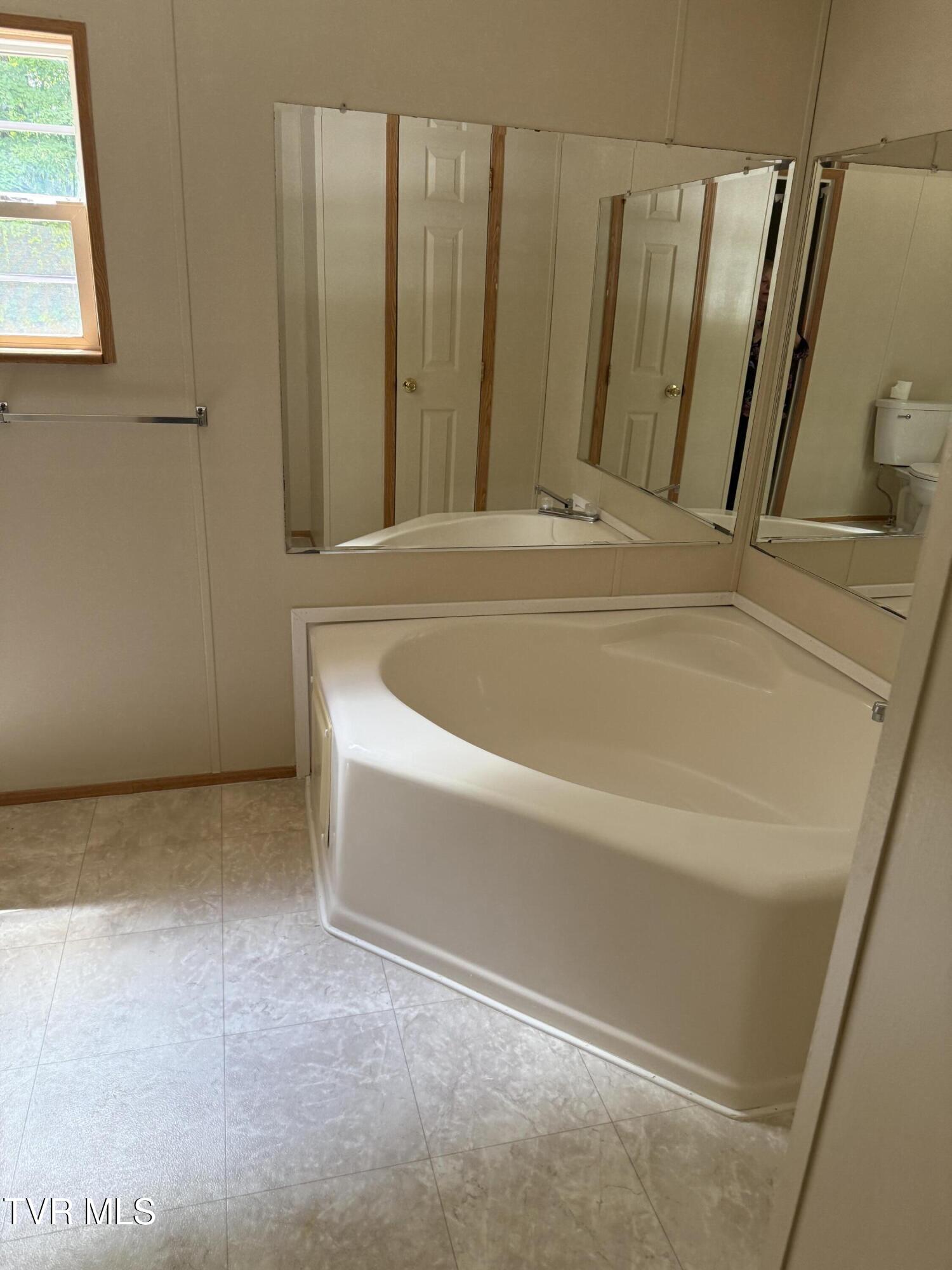 1761 Corby Bridge Road, Chuckey, Tennessee image 18