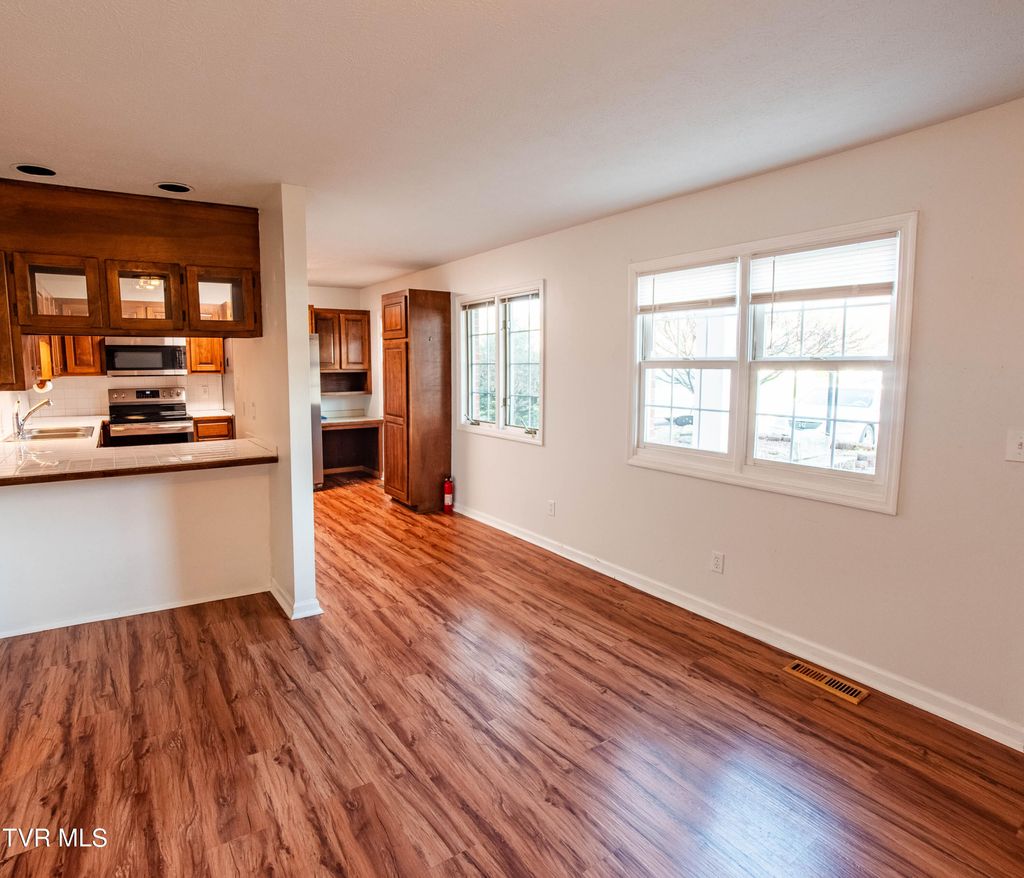 Photo of 802 Locust Street #3, Rogersville, TN 37857 (MLS # 9992593)